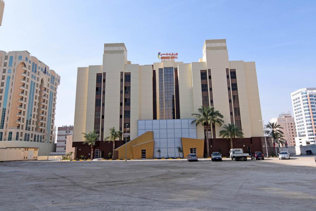 Meshal Hotel Манама Екстериор снимка