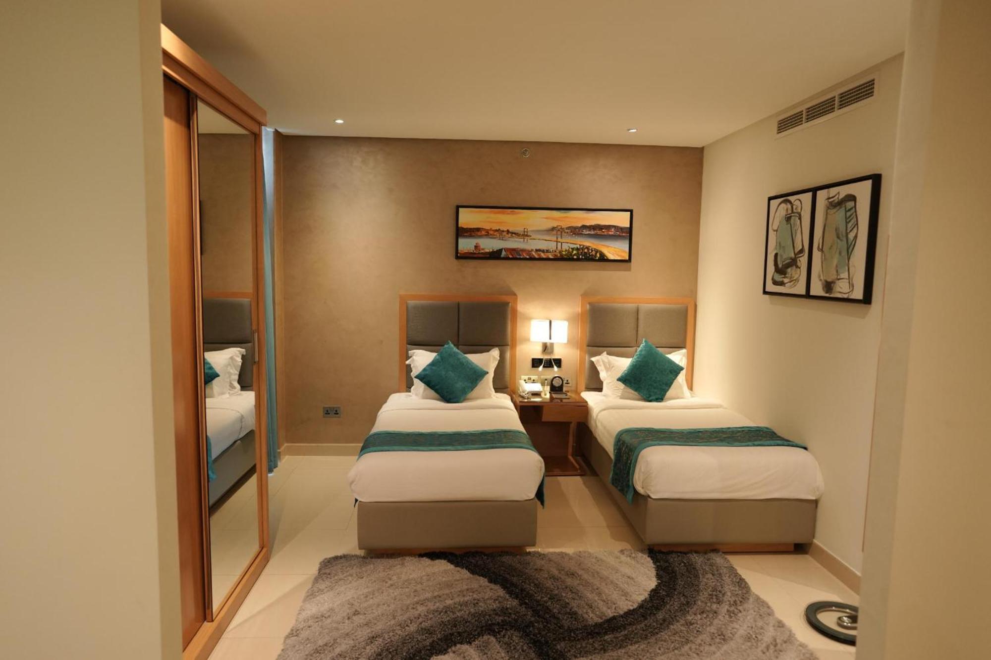 Meshal Hotel Манама Екстериор снимка