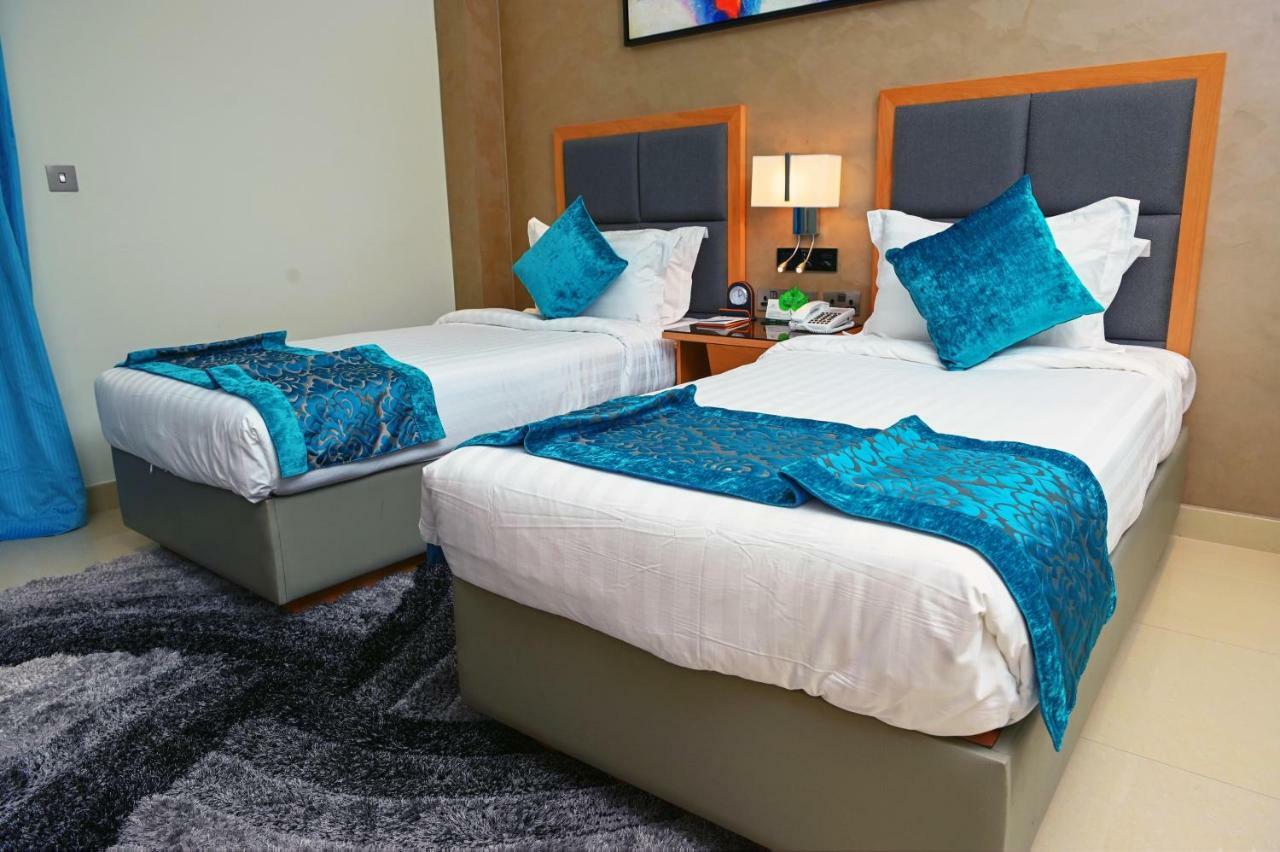 Meshal Hotel Манама Екстериор снимка
