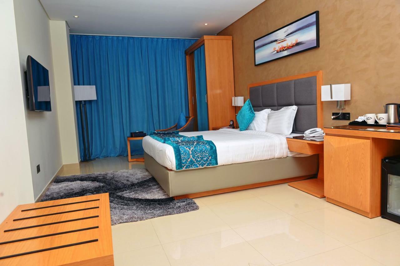 Meshal Hotel Манама Екстериор снимка