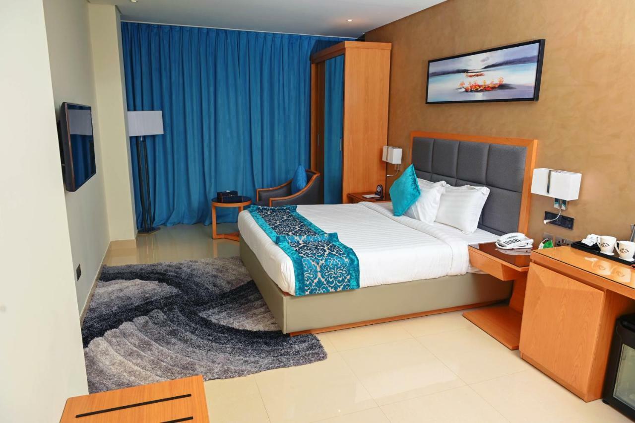 Meshal Hotel Манама Екстериор снимка